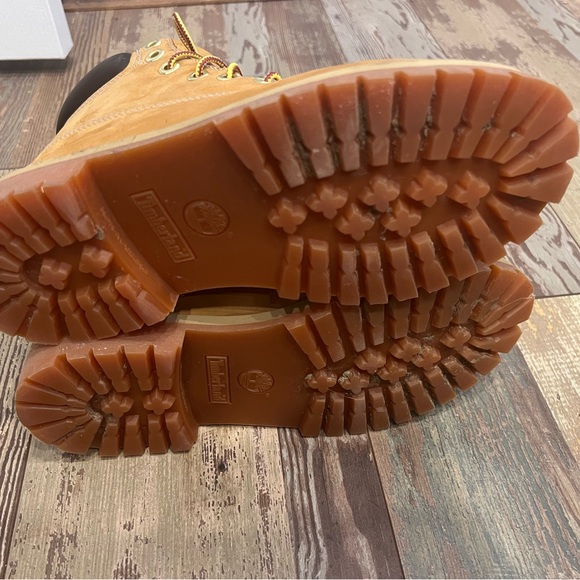 Timberland Boots - Picture 3 of 13